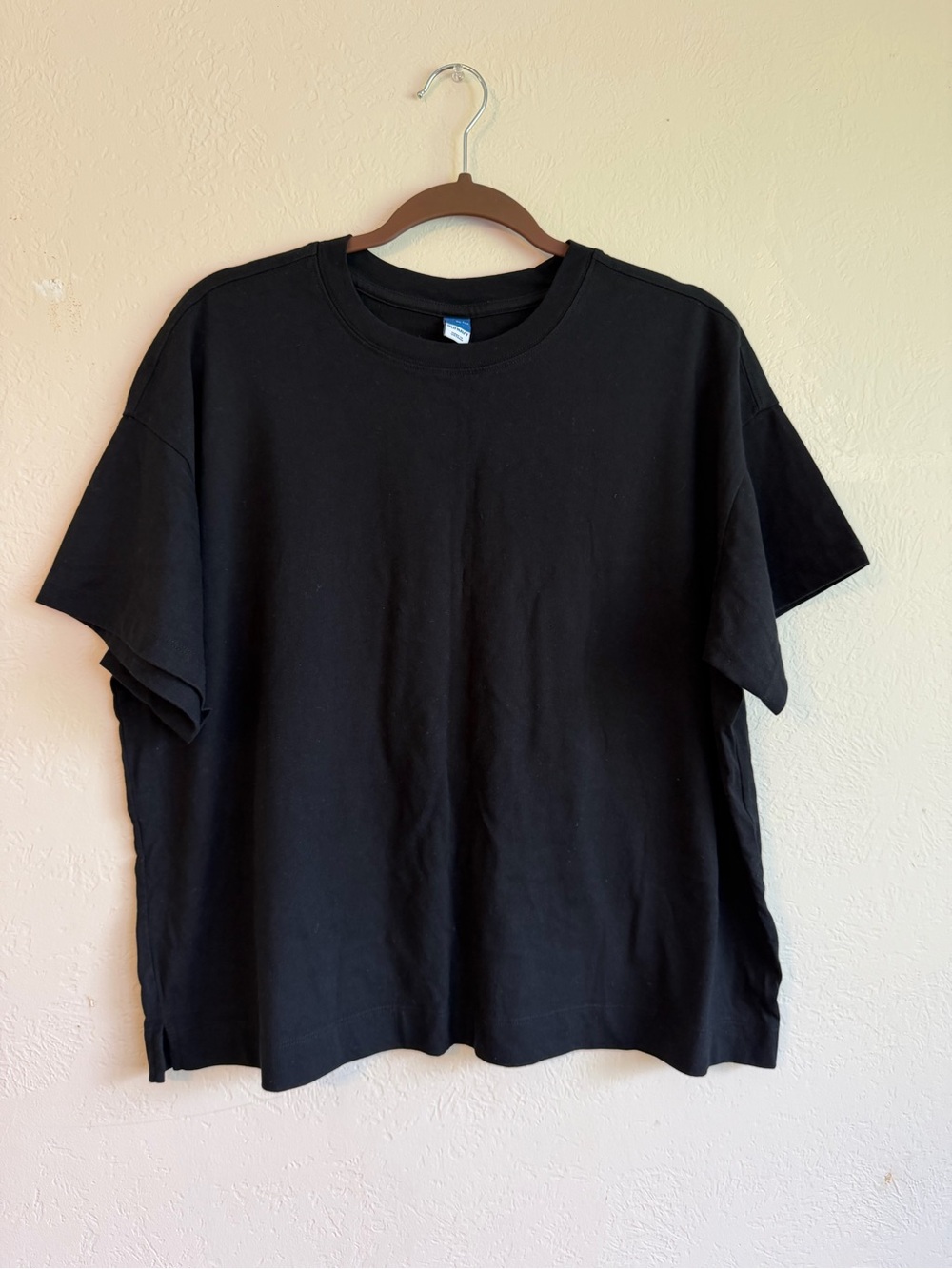 Women’s Old Navy Crew Neck Tee